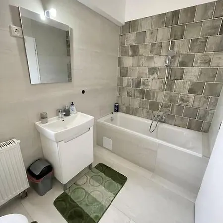 Imobel Aradului,2 Bedroom Apart Apartment *